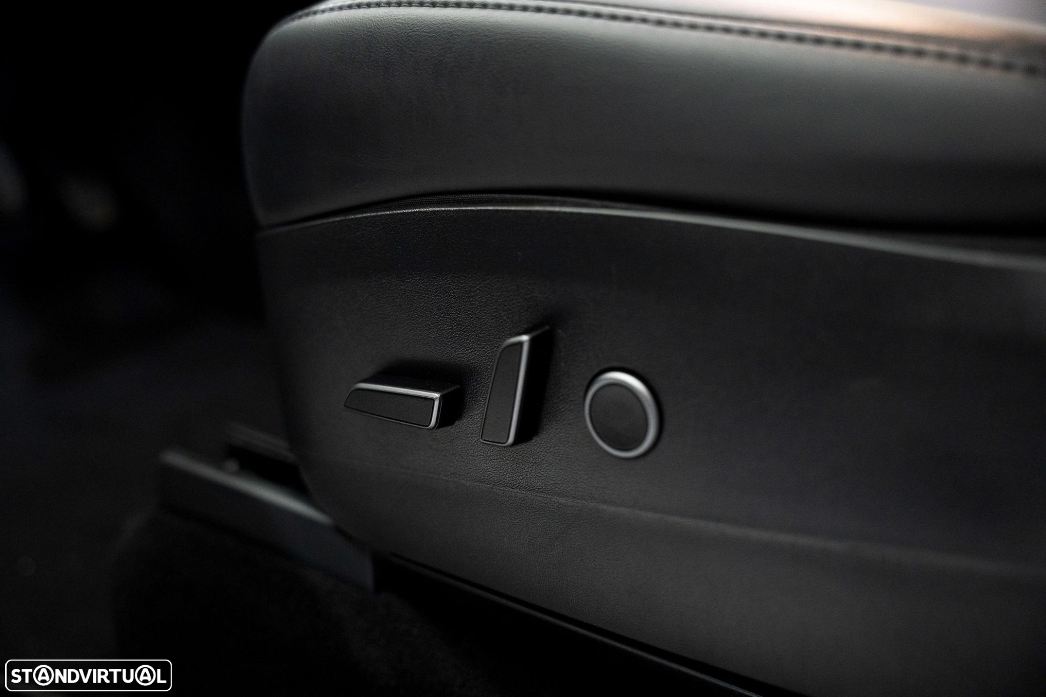 Tesla Model Y Long Range Tração Integral - 13