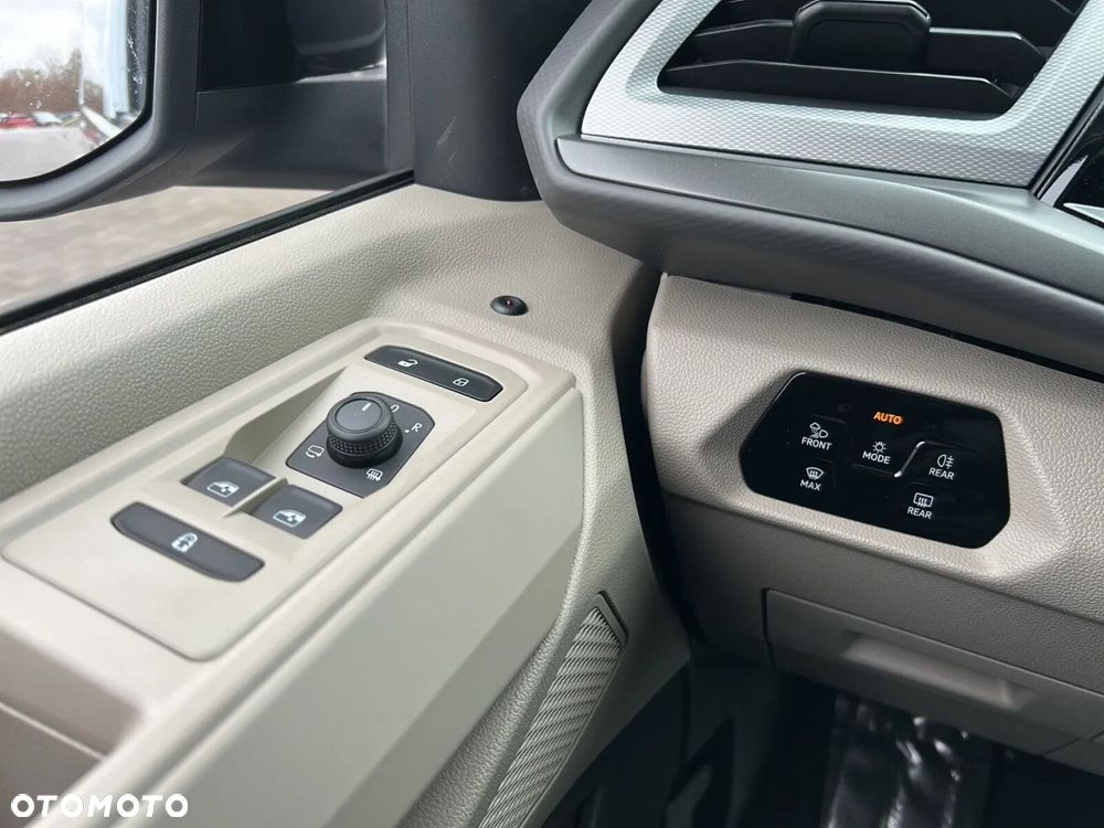 Volkswagen Multivan 2.0 TDI L2 DSG - 26