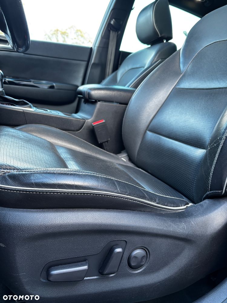 Kia Sportage 2,0 CRDI AWD GT Line - 31