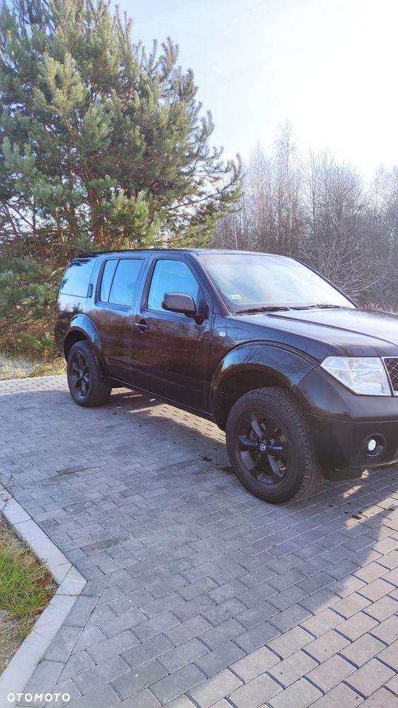 Nissan Pathfinder - 8