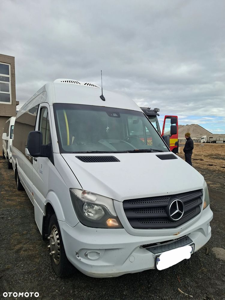 Mercedes-Benz Sprinter - 2
