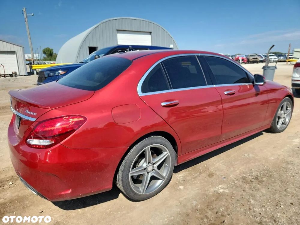 Mercedes-Benz Klasa C 300 9G-TRONIC - 5