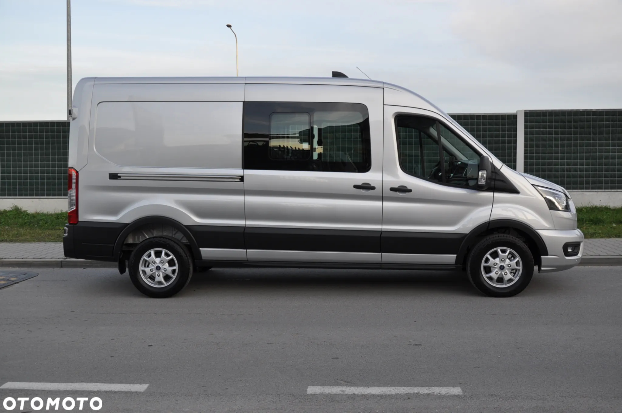 Ford TRANSIT DCIV MCA 2.0 New EcoBlue 170 KM A6 FWD Limited Brygadowy 6 osobowy 350 L3H2 Fabrycznie Nowy Dostępny od Ręki!!! - 16