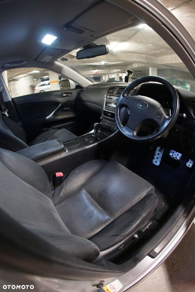 Lexus IS 250 Sport - 6