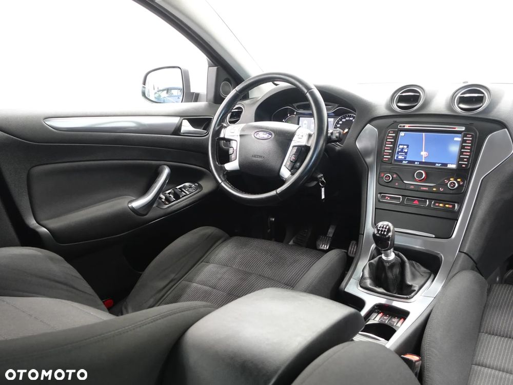 Ford Mondeo 2.0 TDCi Business Edition - 30