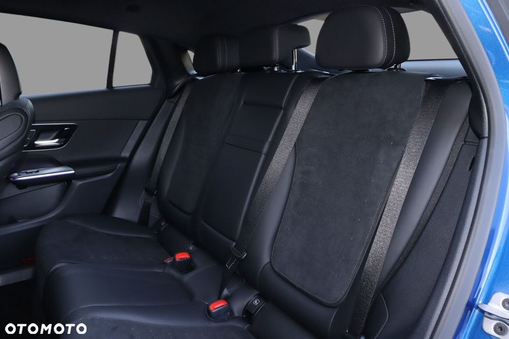 Mercedes-Benz GLC - 16