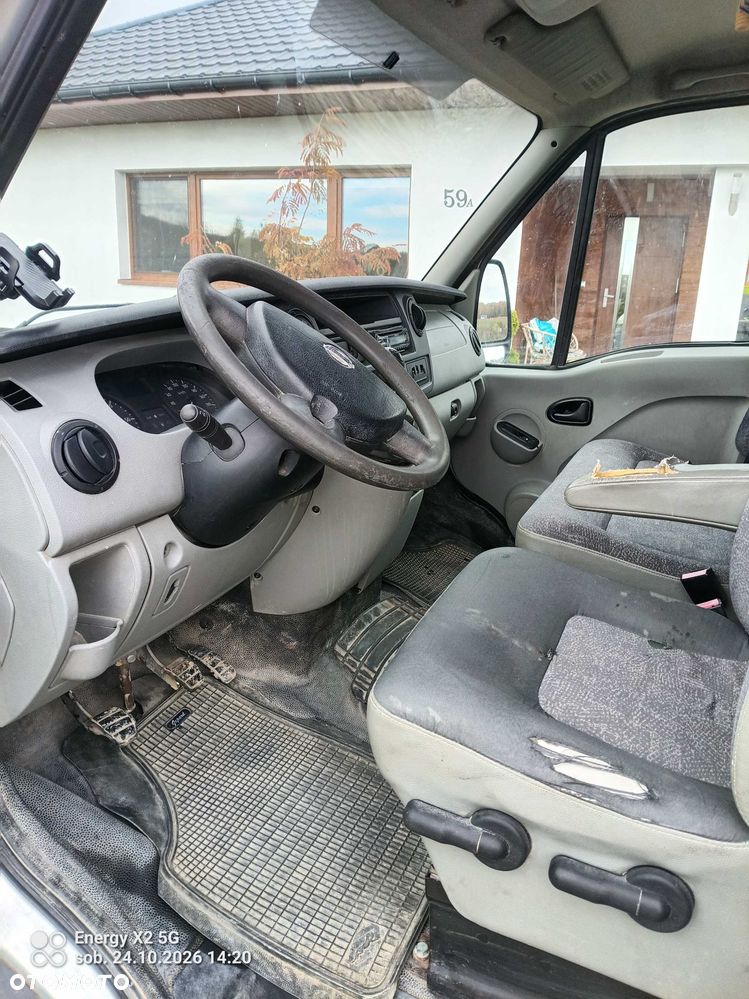 Nissan Interstar