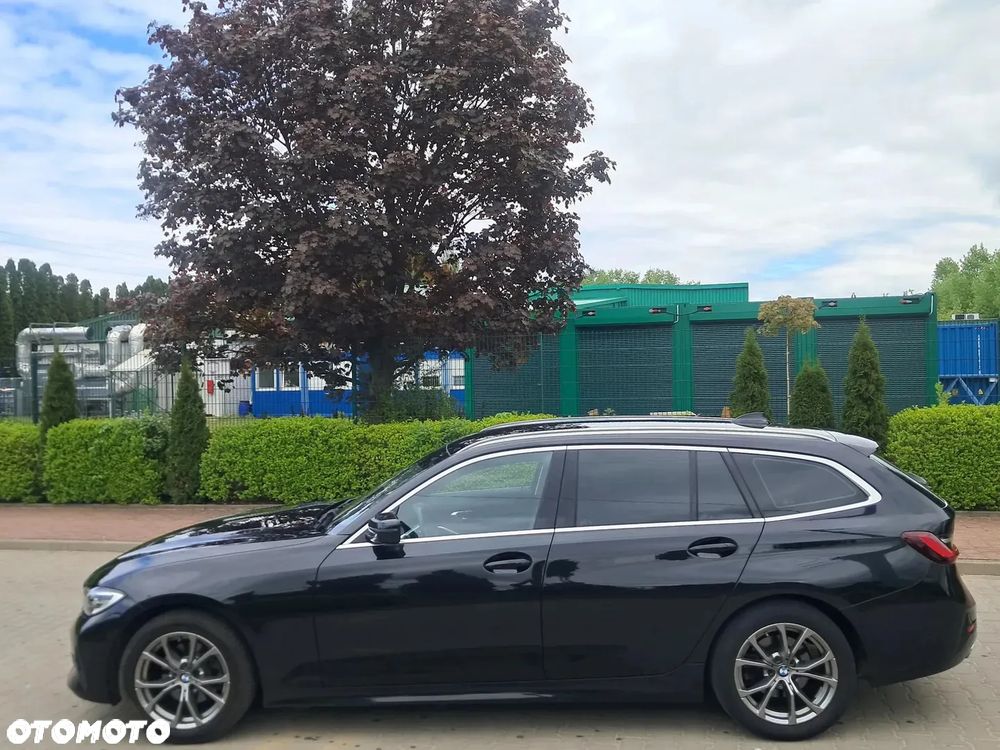 BMW Seria 3 320d Sport Line Shadow - 10