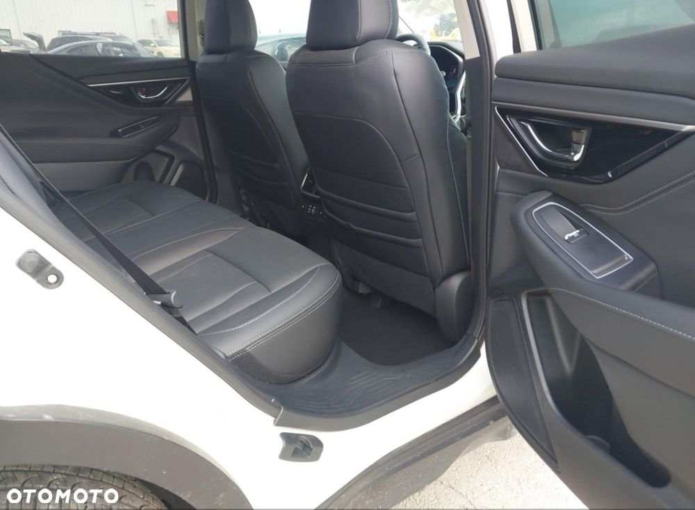 Subaru Outback - 10