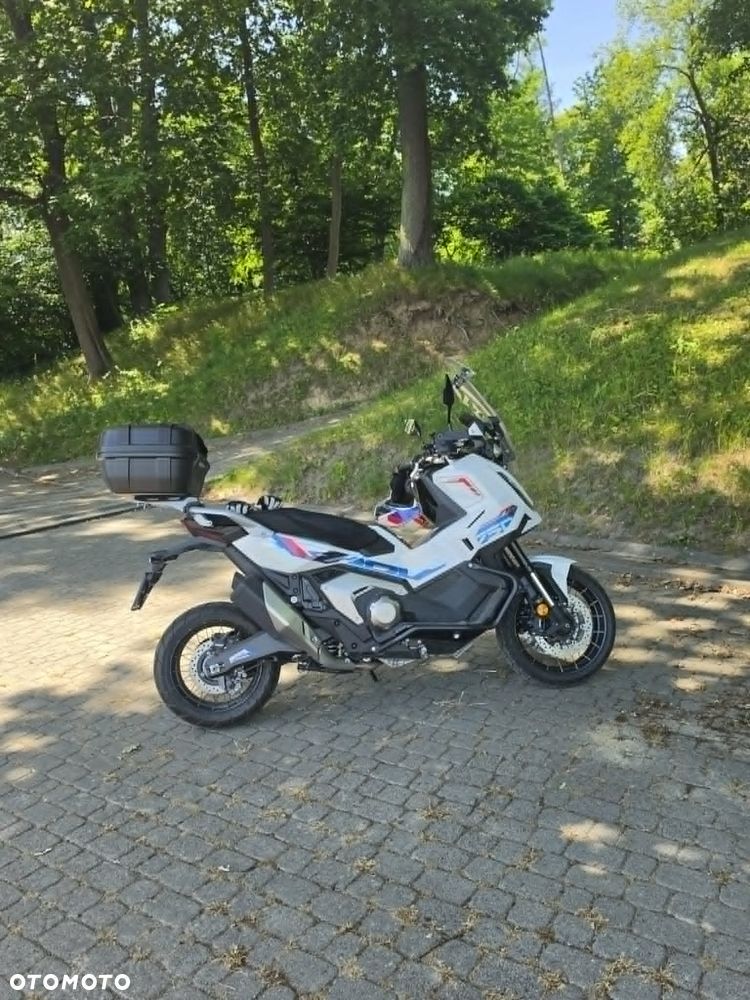 Honda X-ADV - 1