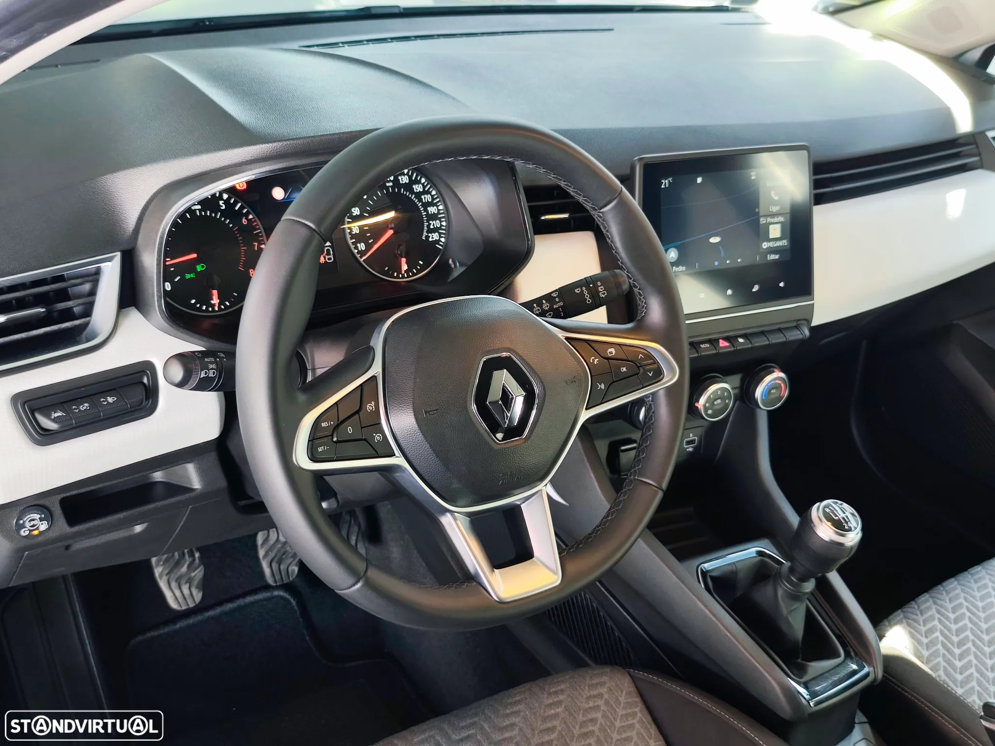 Renault Clio 1.0 TCe Limited Bi-Fuel - 4