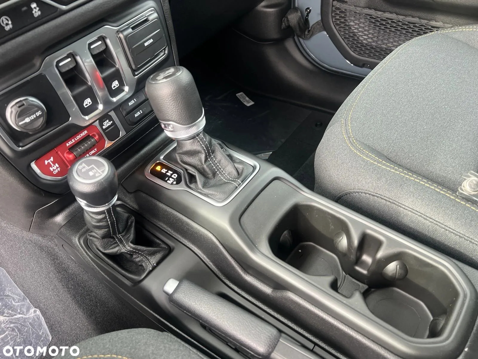 Jeep Wrangler - 20