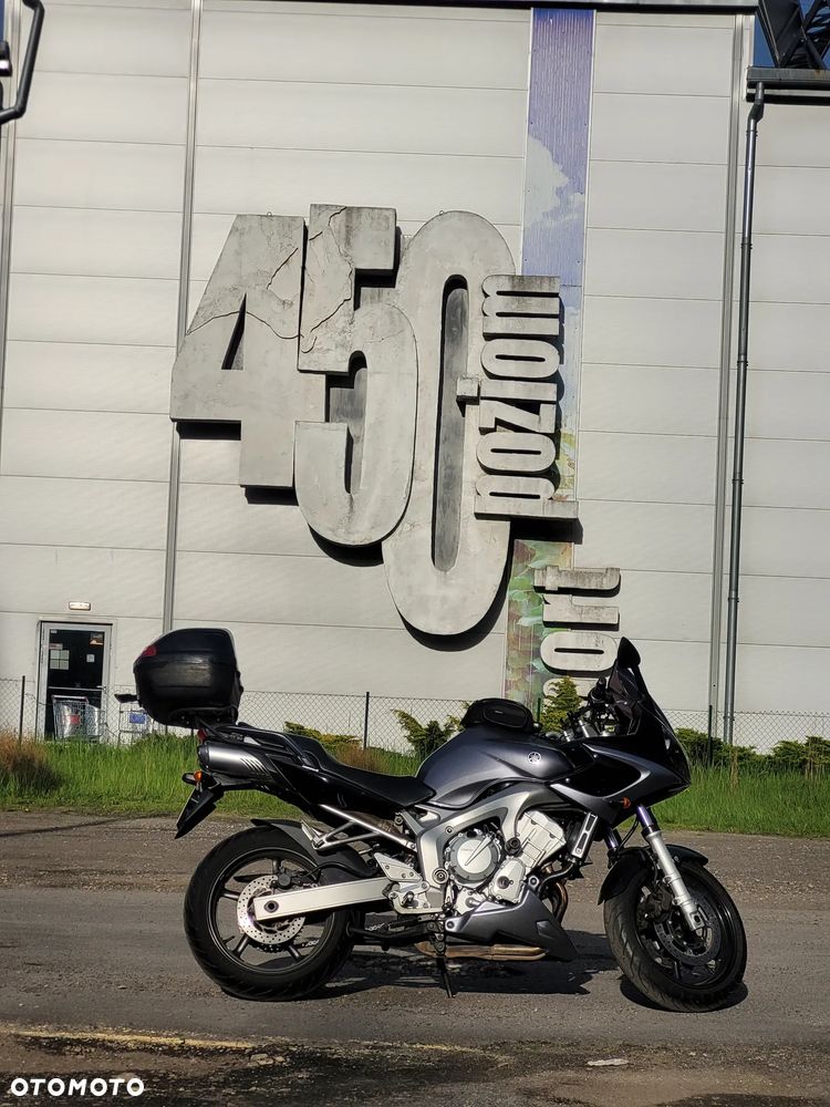 Yamaha FZ6 - 8