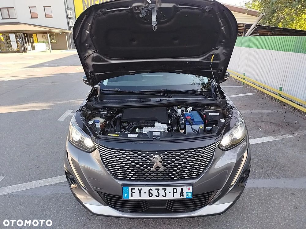 Peugeot 2008 PureTech 130 EAT8 Allure - 23