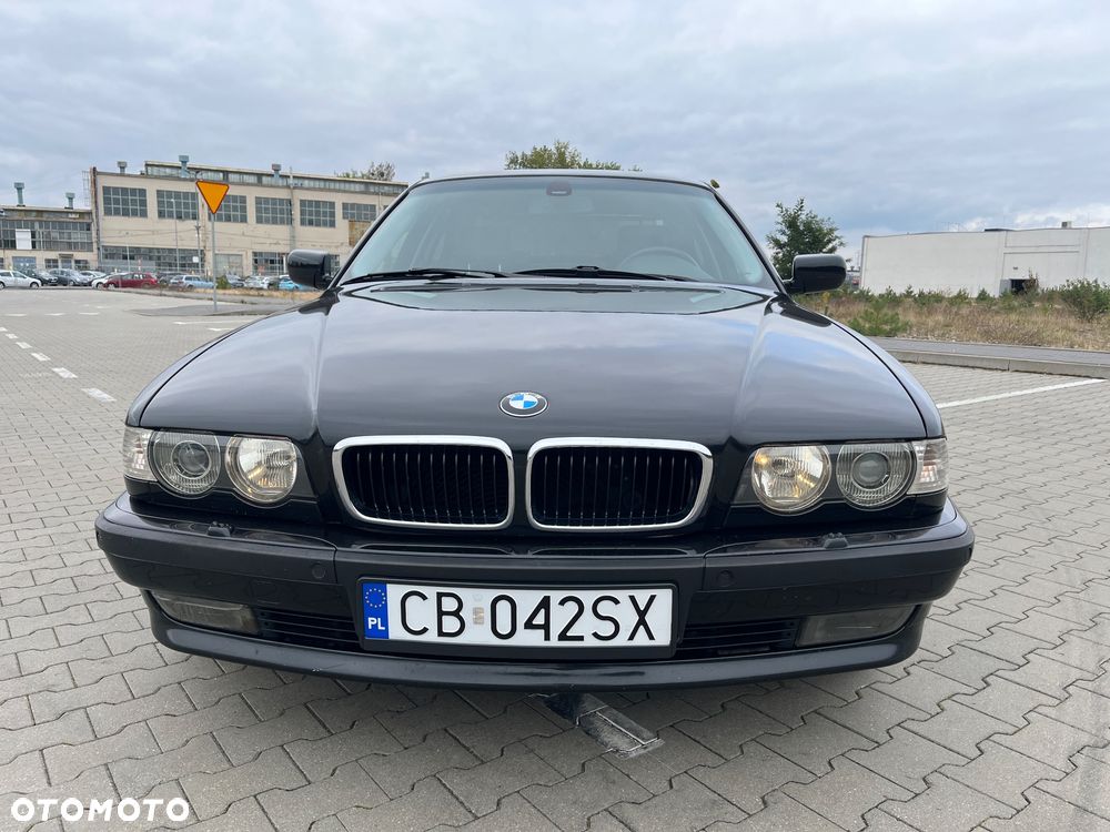 BMW Seria 7 740d - 2