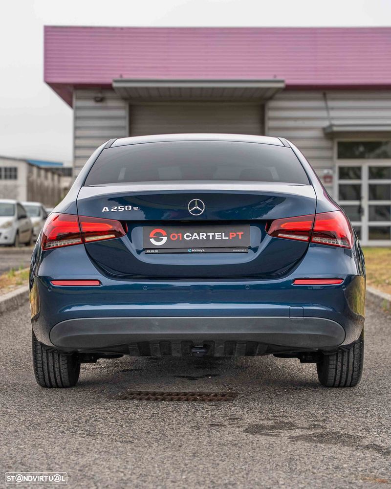 Mercedes-Benz A 250 e Progressive - 8