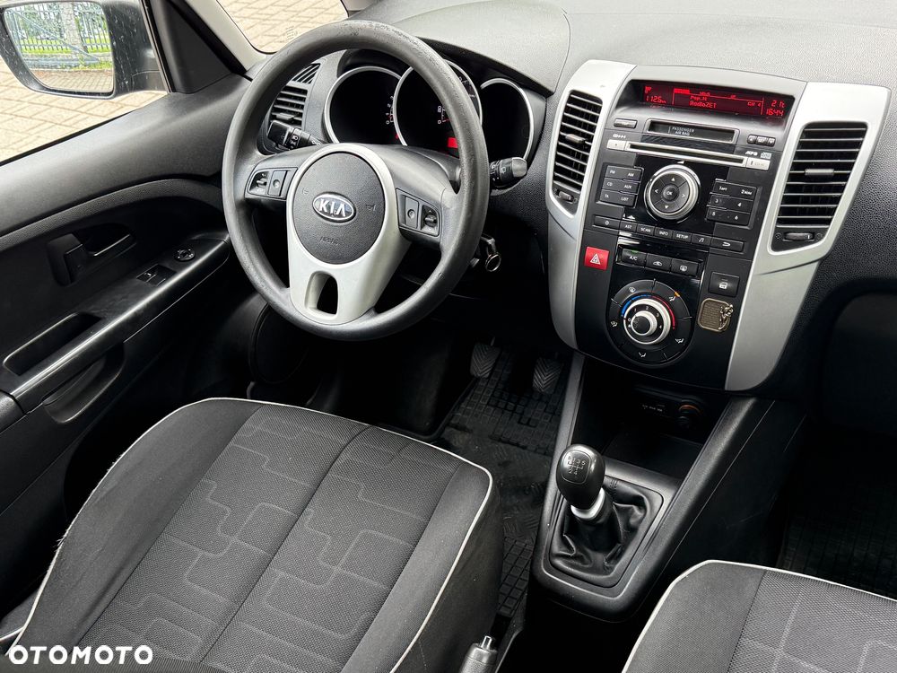 Kia Venga 1.4 L - 6