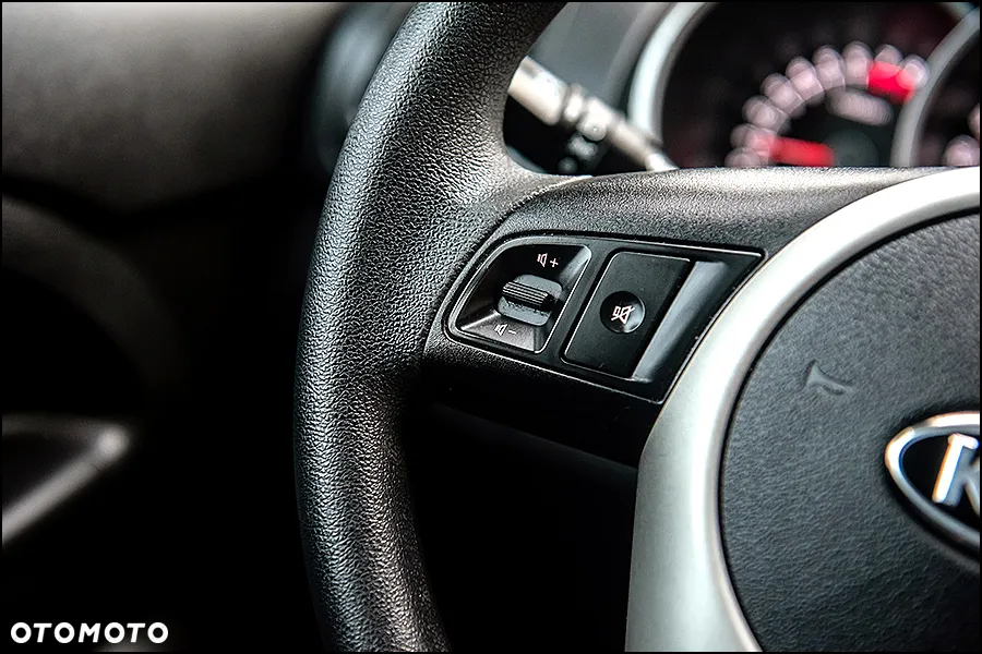 Kia Venga - 19