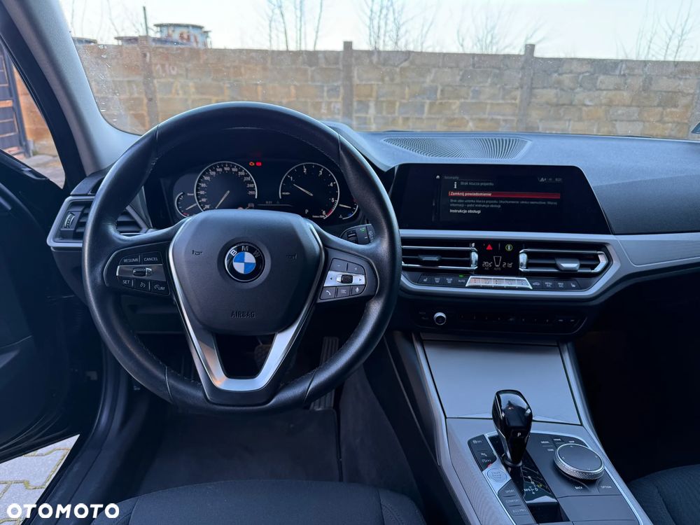 BMW Seria 3 320d xDrive Edition Luxury Line Purity - 11