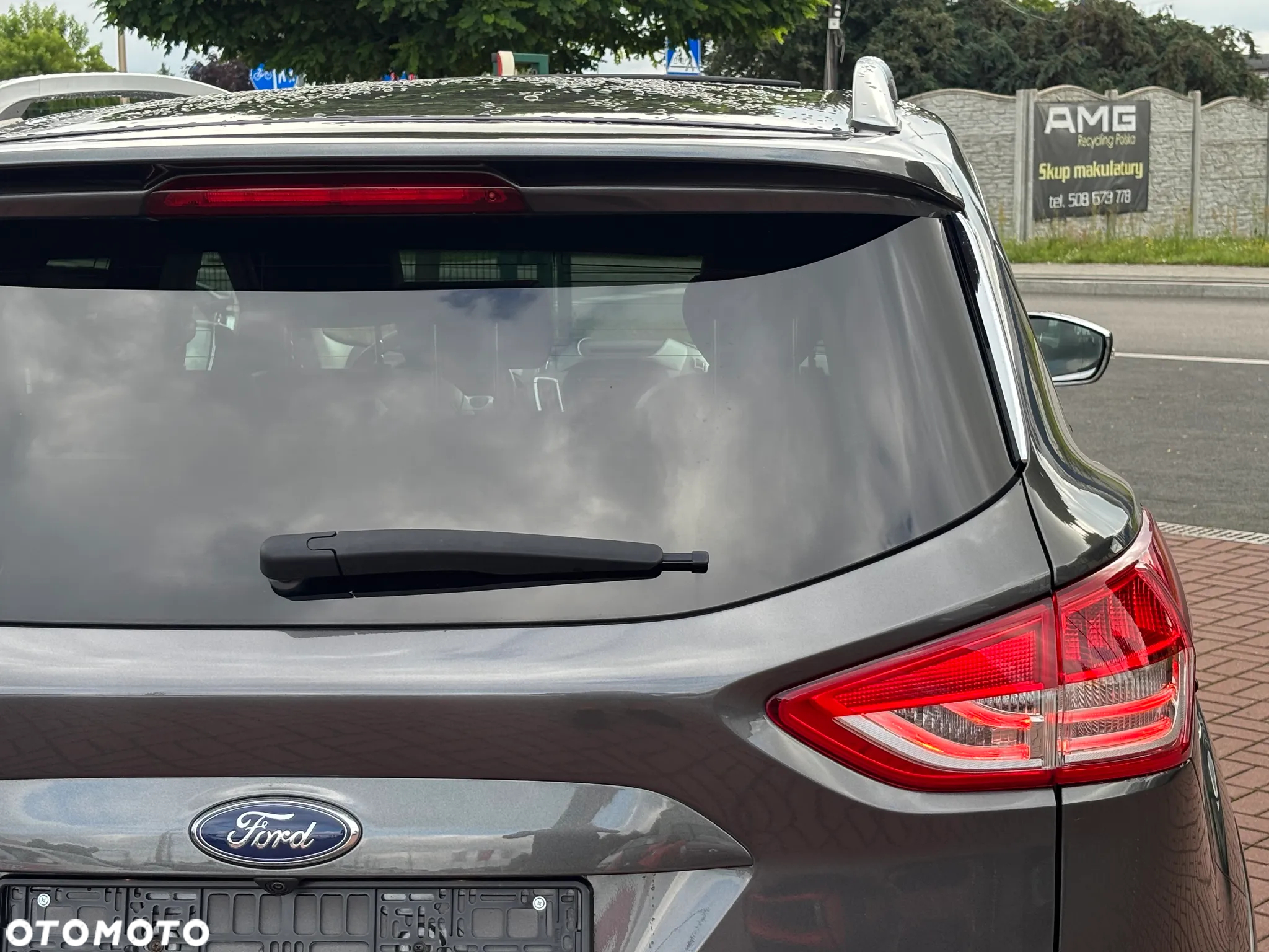 Ford Kuga 1.5 EcoBoost 2x4 Titanium - 10