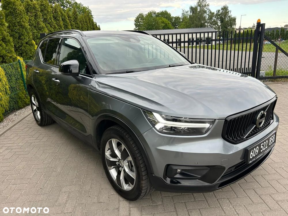 Volvo XC 40 T5 AWD Geartronic Momentum Pro - 32