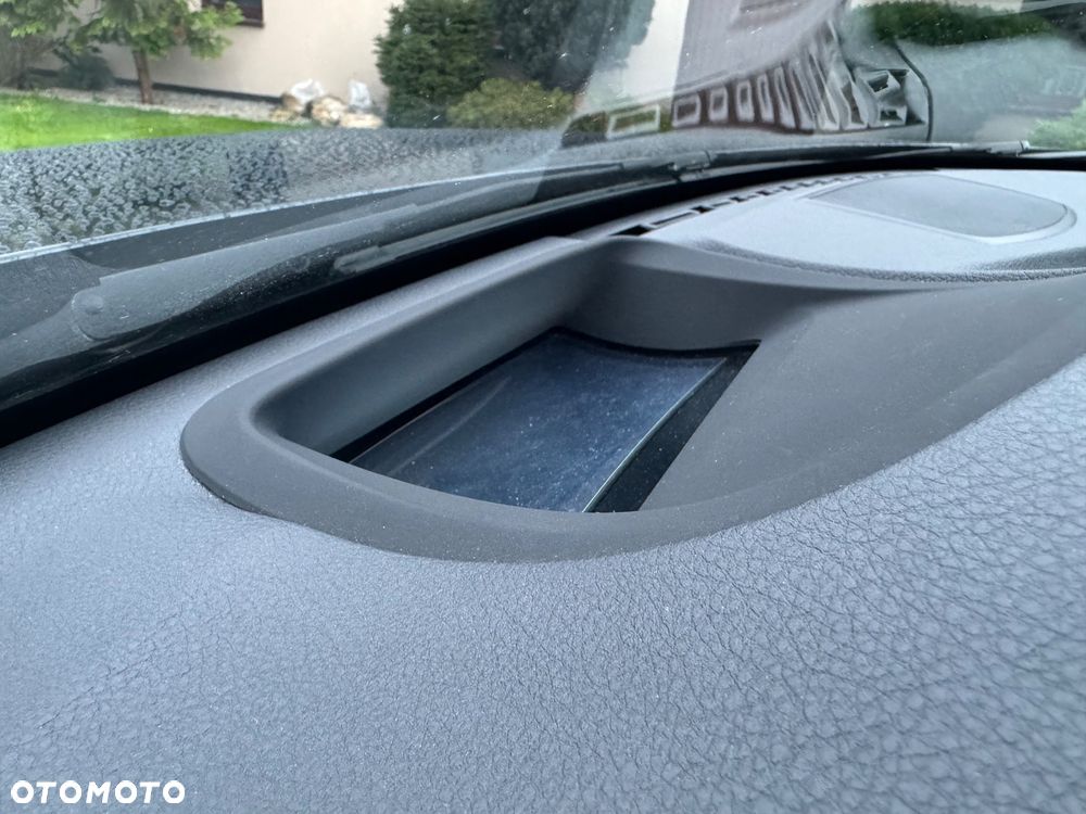 BMW Seria 3 318i GPF M Sport Shadow - 9