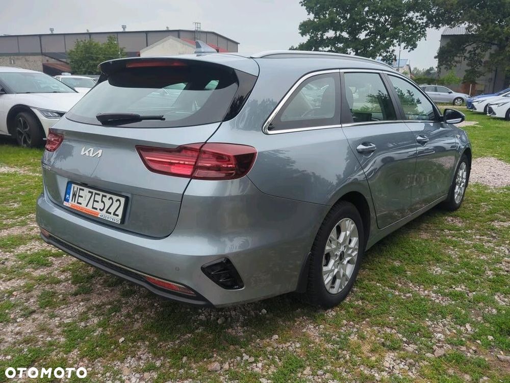 Kia Ceed - 4