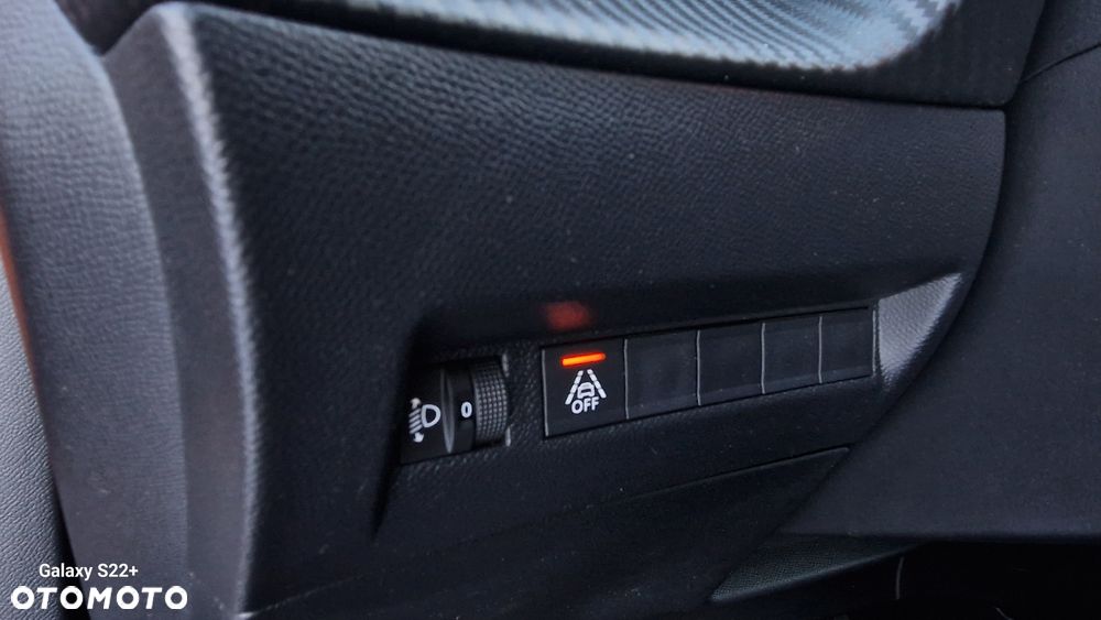 Peugeot 2008 PureTech 100 Allure - 18