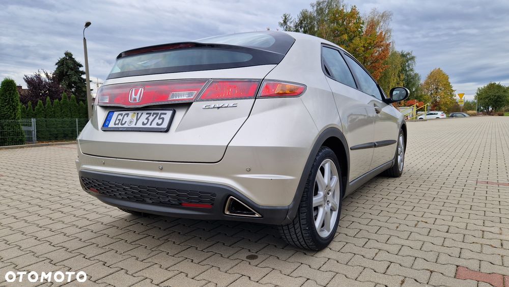 Honda Civic 1.8i-VTEC Automatik Sport - 30