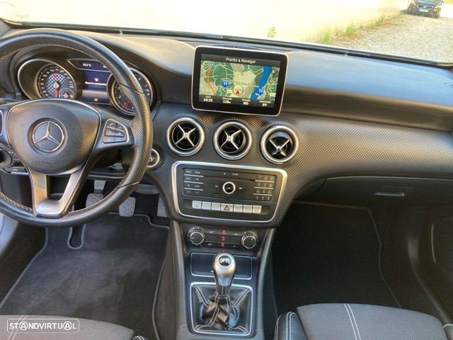 Mercedes-Benz A 180 Urban - 18