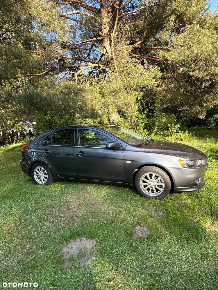 Mitsubishi Lancer 1.6 Invite - 6