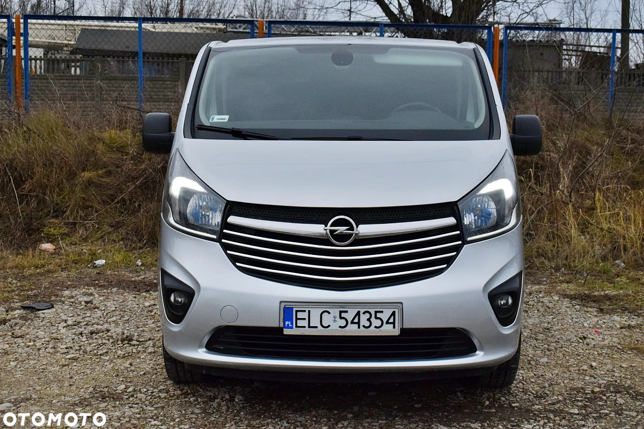 Opel Vivaro - 2