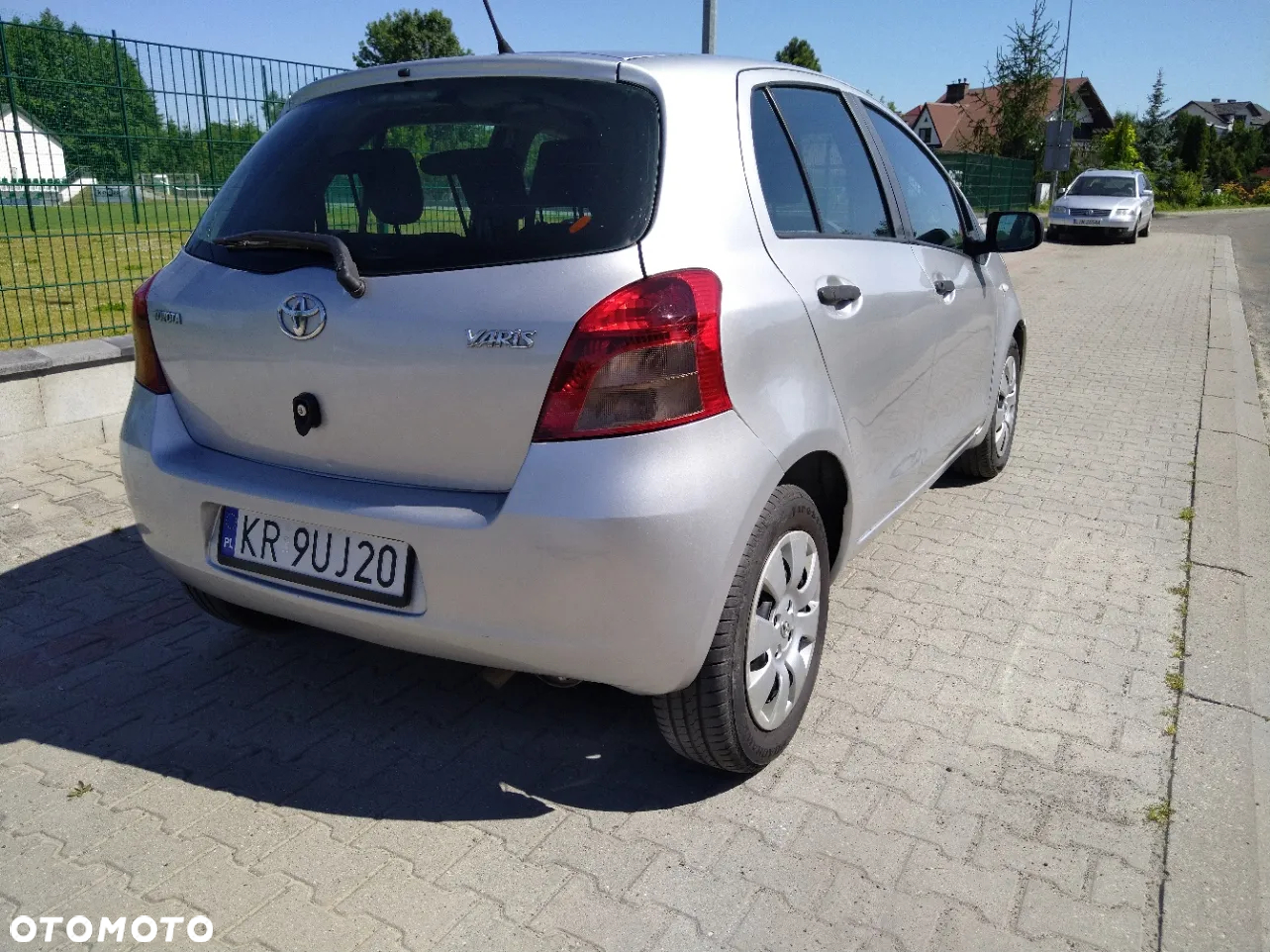 Toyota Yaris 1.3 - 7