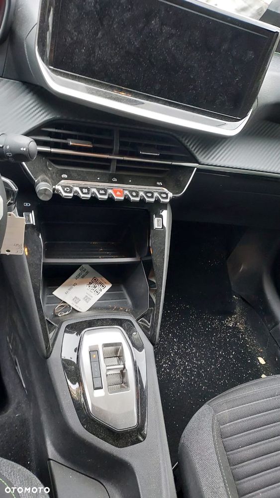 Peugeot 208 1.2 mHEV Active - 10