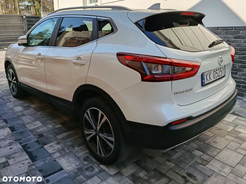 Nissan Qashqai 1.2 DIG-T N-Connecta Xtronic EU6 - 3