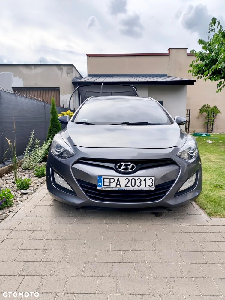 Hyundai i30 i30cw 1.6 CRDi Fifa World Cup Edition - 3