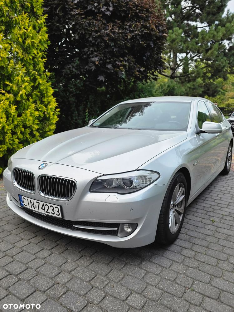 BMW Seria 5 530d xDrive Modern Line - 9