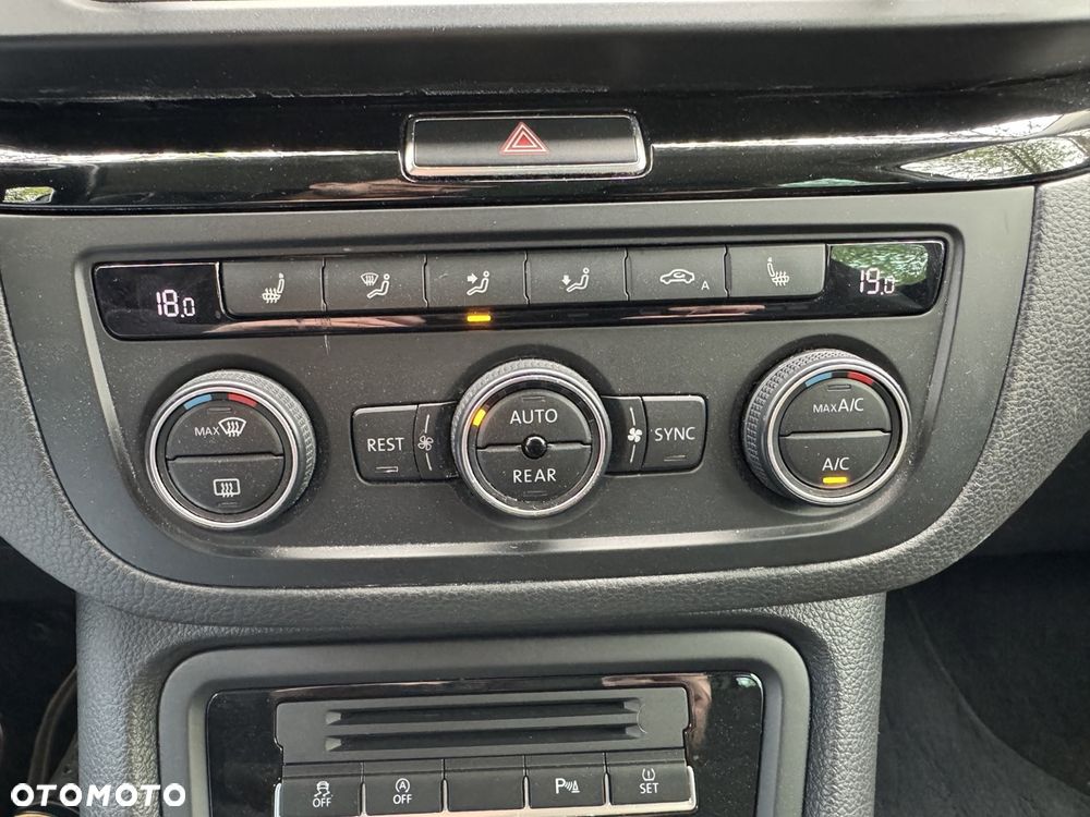 Volkswagen Sharan 2.0 TDI BMT Highline - 35
