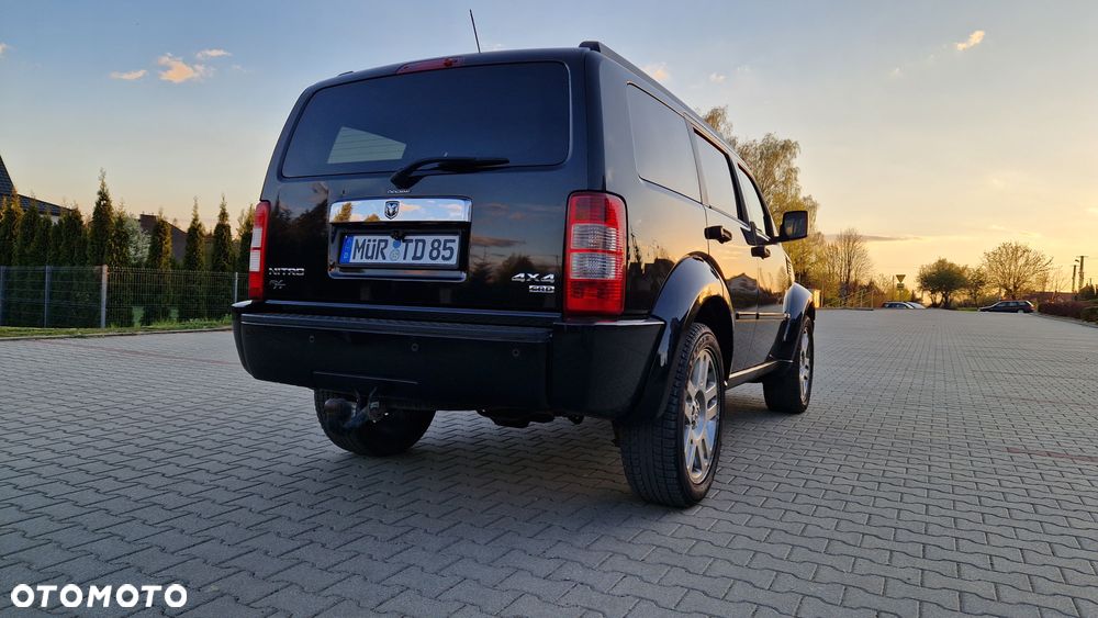 Dodge Nitro 2.8 CRD DPF Automatik R/T - 12