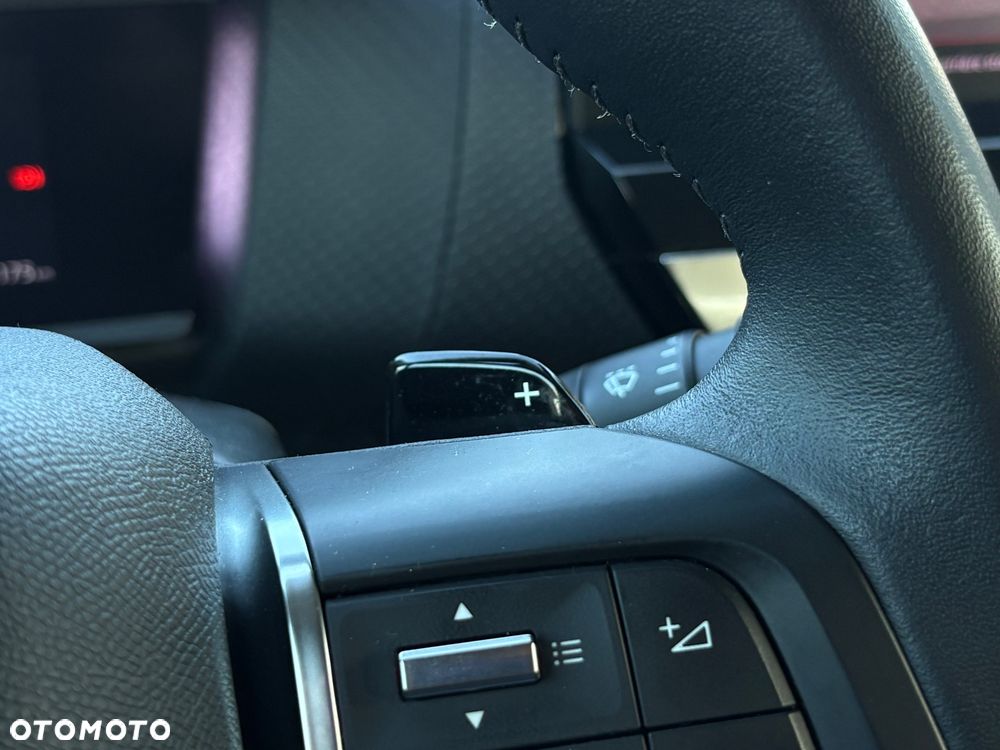 Citroën C4 PureTech 130 Stop&Start EAT8 FEEL PACK - 23