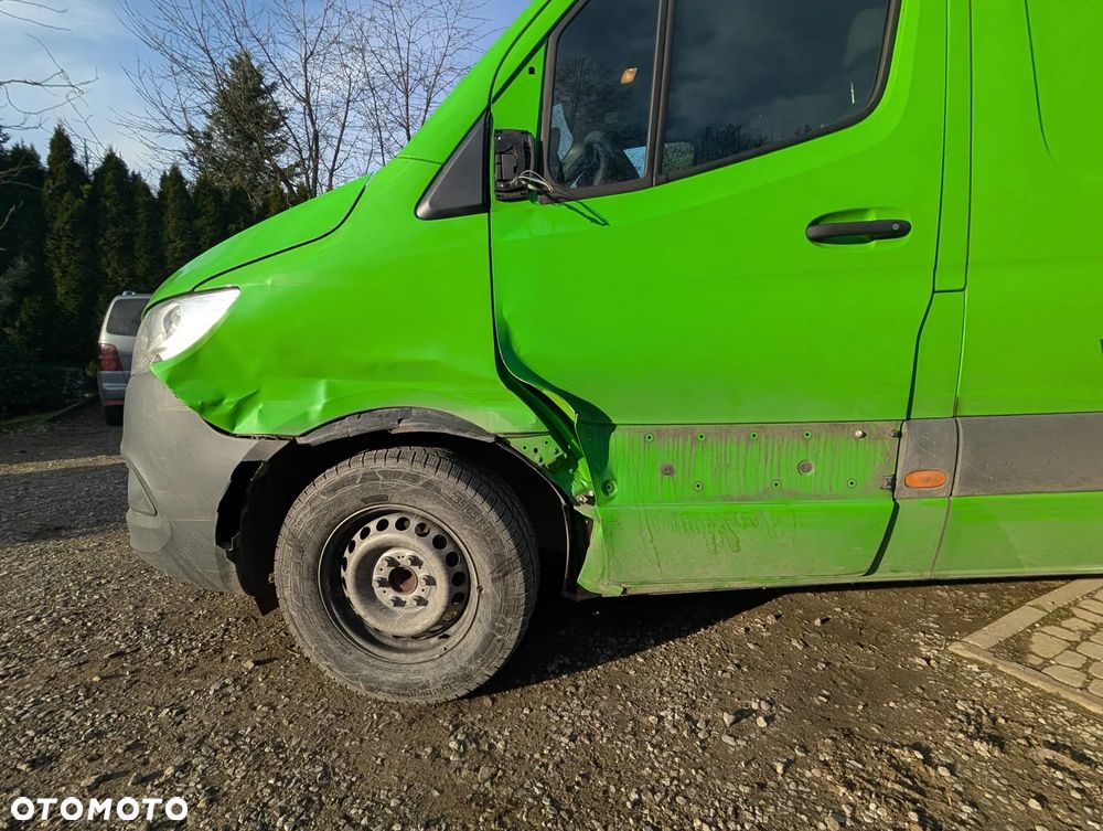 Mercedes-Benz Sprinter - 9
