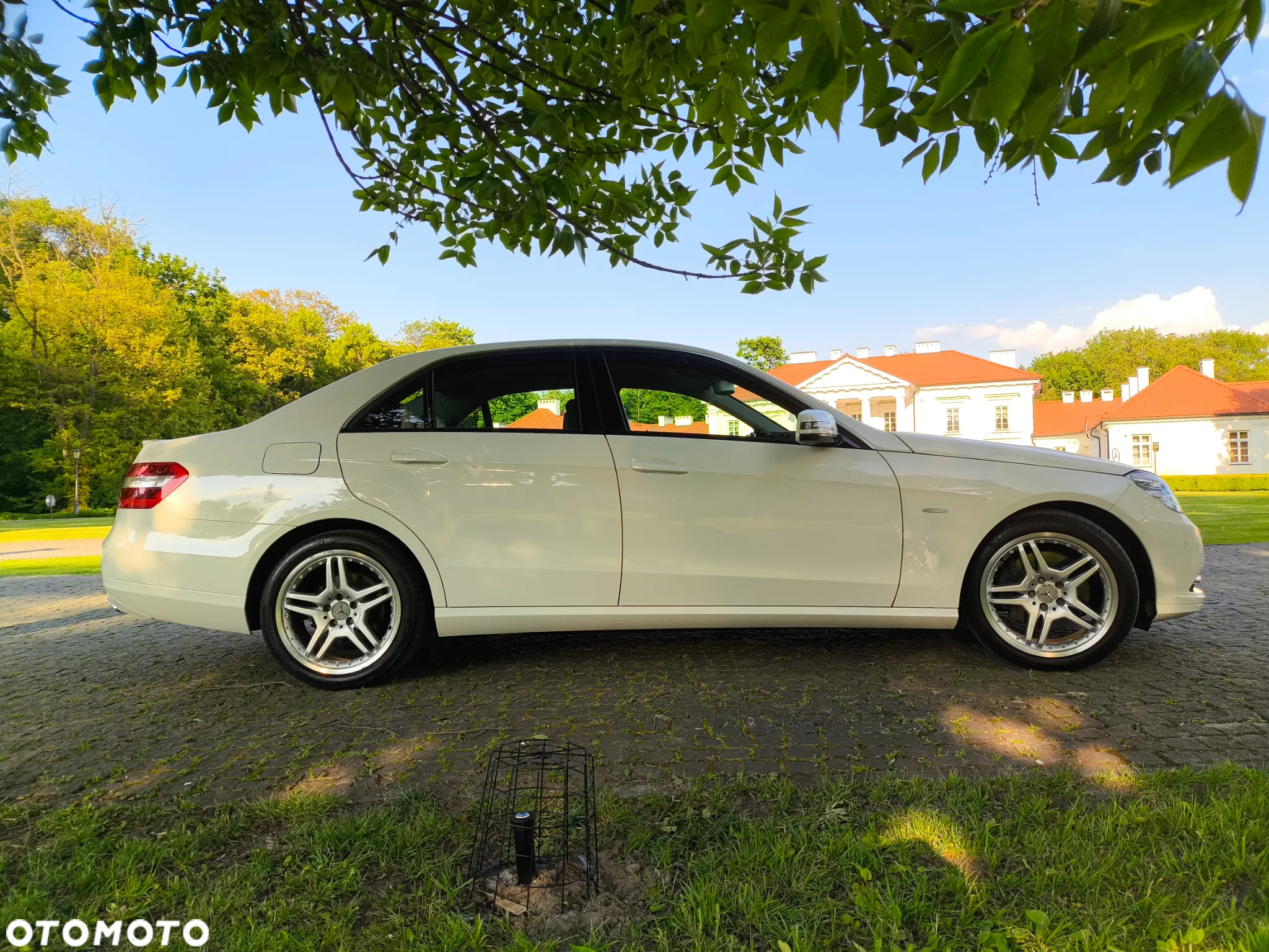 Mercedes-Benz Klasa E 200 T BlueEFFICIENCY - 8