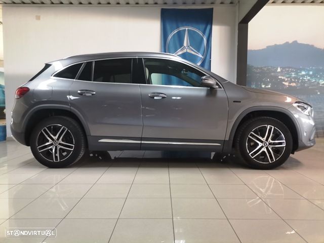 Mercedes-Benz GLA 250 e 8G-DCT Progressive Advanced - 2