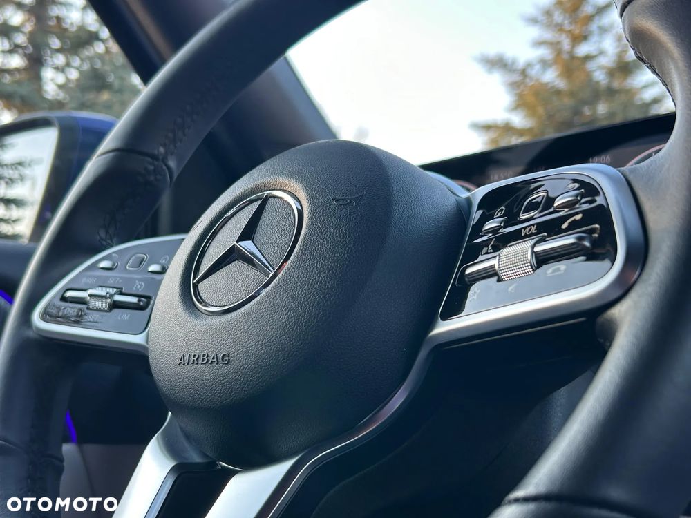 Mercedes-Benz GLB - 18