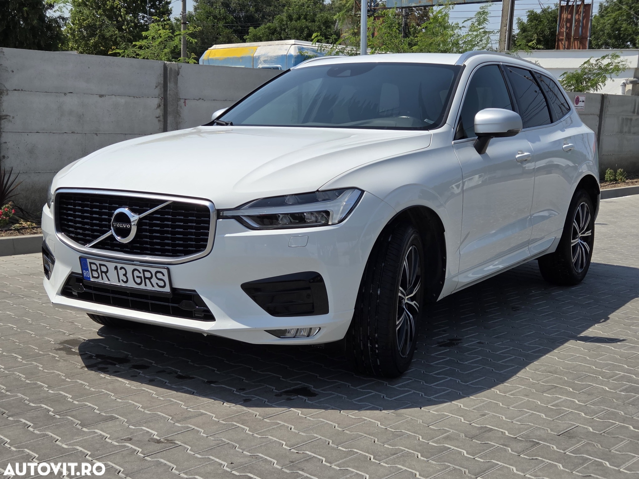 Volvo XC 60 D4 AWD R-Design - 9