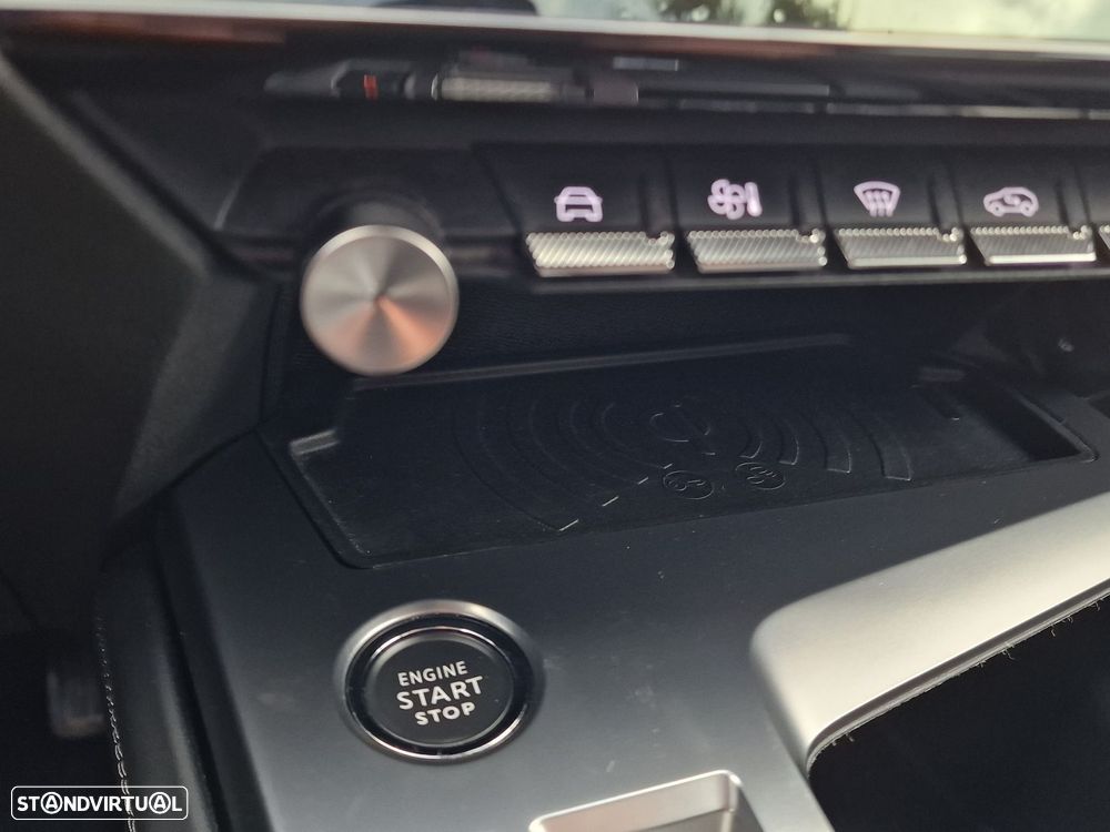 Peugeot 308 1.2 PureTech Allure Pack EAT8 - 26