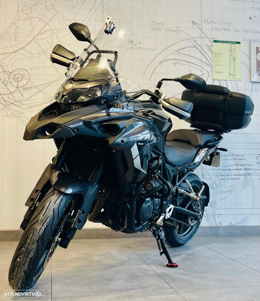 Benelli TRK 502 - 10