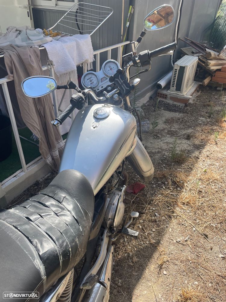 Yamaha YBR YBR 125 Custom - 3