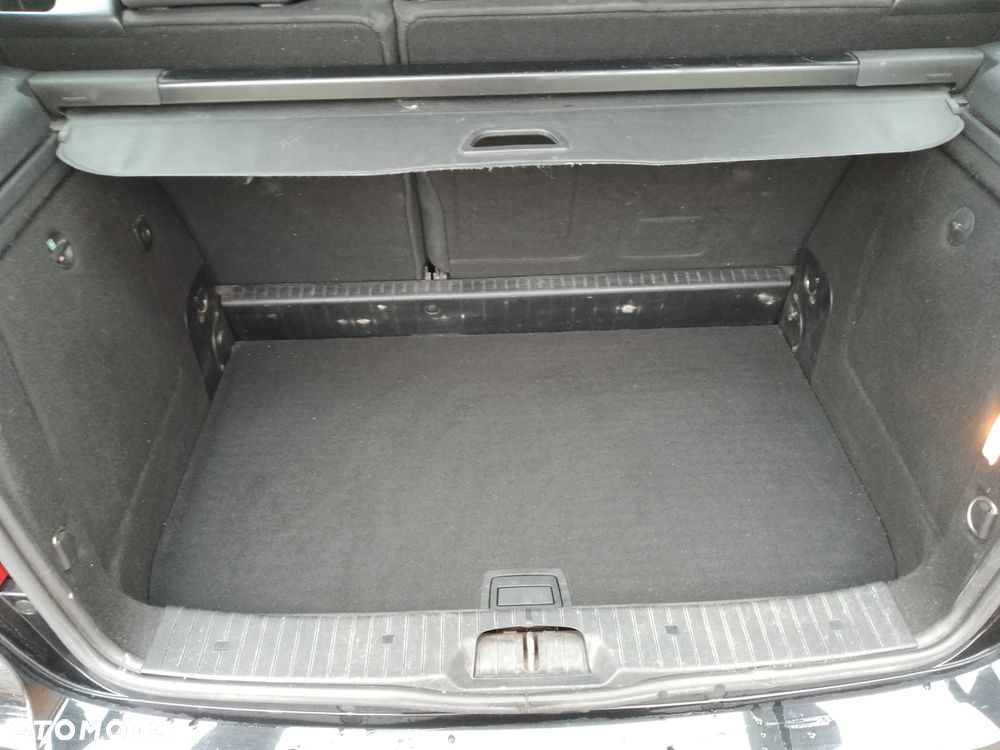Mercedes-Benz Klasa A 150 BlueEFFICIENCY Avantgarde - 15
