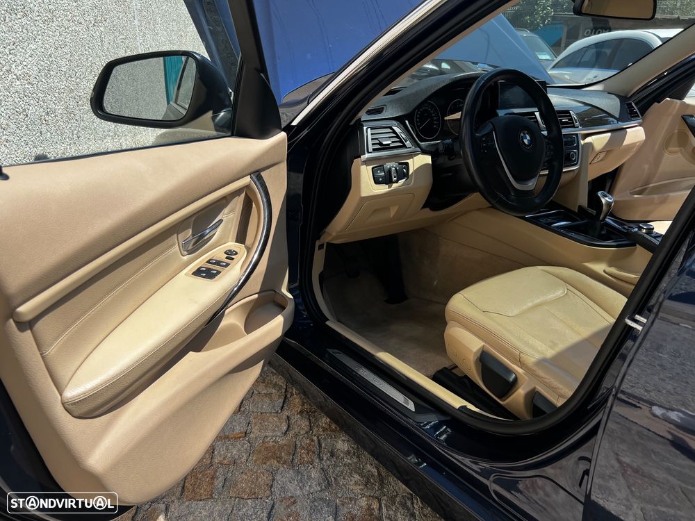 BMW 320 d Line Luxury - 15